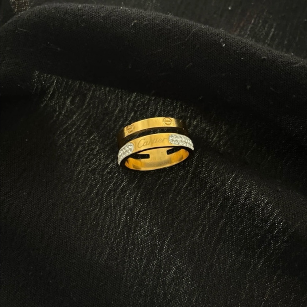 Gold ring